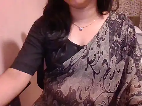 Pinky 4 online show from April 15, 5:31 pm