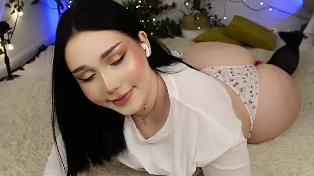 Snapshot of ScarletBlaze chatting on February 2, 6:10 pm ScarletBlaze online show from February 2, 6:10 pm