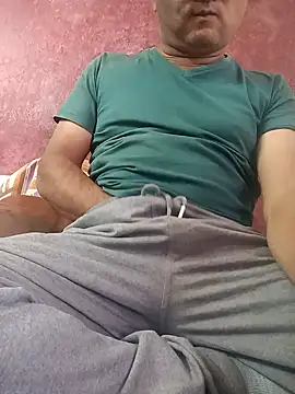 Snapshot of hornydick4you chatting on December 9, 10:22 am hornydick4you online show from December 9, 10:22 am