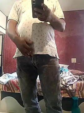 Snapshot of hornydick4you chatting on December 17, 6:56 am hornydick4you online show from December 17, 6:56 am