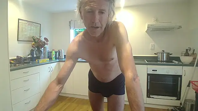 Mattsroom online show from November 27, 12:02 am