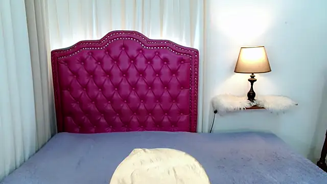 DreamLADYBOY online show from March 3, 3:12 am