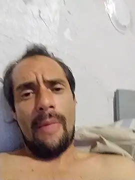 Snapshot of Brhama44 chatting on November 9, 2:10 am Brhama44 online show from November 9, 2:10 am