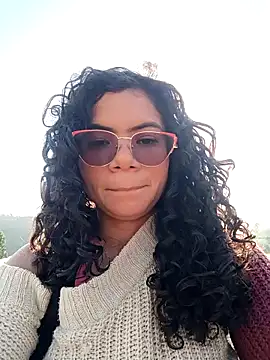 Simone Miller online show from December 20, 12:38 pm