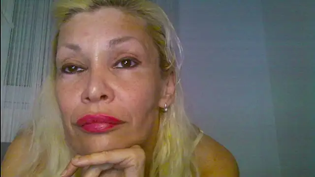 Snapshot of EvaaMina chatting on June 14, 3:14 pm EvaaMina online show from June 14, 3:14 pm