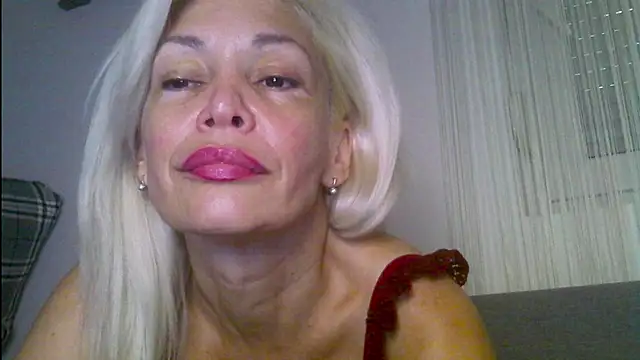 Snapshot of EvaaMina chatting on July 7, 6:47 am EvaaMina online show from July 7, 6:47 am