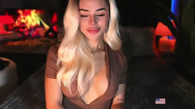 Snapshot of webcumgodess chatting on October 19, 10:21 pm webcumgodess online show from October 19, 10:21 pm