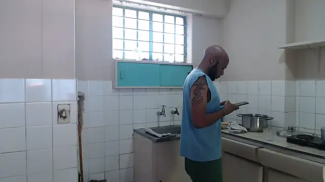 eatxaxa online show from March 8, 12:30 pm