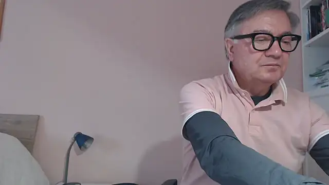 YOU6me online show from February 4, 11:16 am