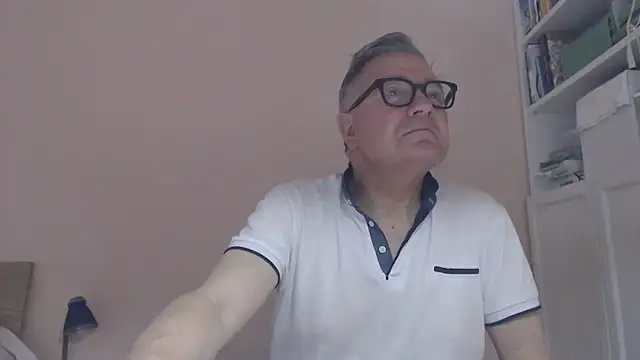 YOU6me online show from June 26, 8:52 am