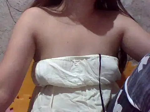 Beatrice143 online show from October 15, 7:03 pm