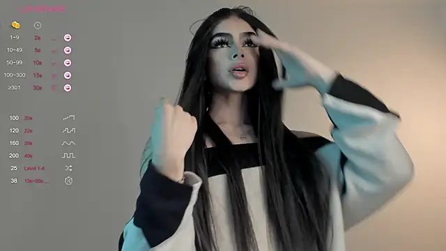 Snapshot of sweetest_bella chatting on January 3, 9:57 pm sweetest bella online show from January 3, 9:57 pm