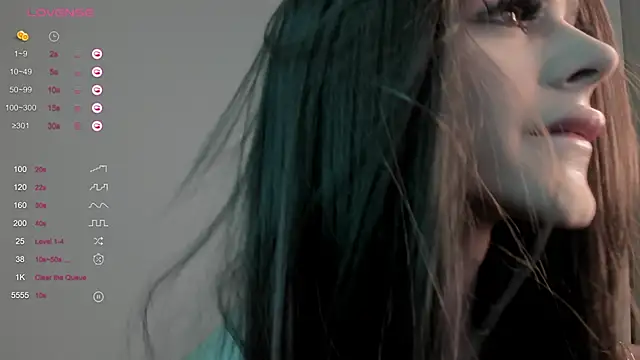 Snapshot of sweetest_bella chatting on February 2, 1:34 am sweetest bella online show from February 2, 1:34 am