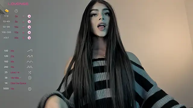 Snapshot of sweetest_bella chatting on February 11, 9:14 pm sweetest bella online show from February 11, 9:14 pm