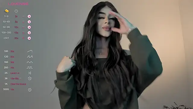 Snapshot of sweetest_bella chatting on February 13, 8:55 pm sweetest bella online show from February 13, 8:55 pm