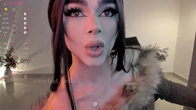 Snapshot of sweetest_bella chatting on November 27, 8:00 pm sweetest bella online show from November 27, 8:00 pm