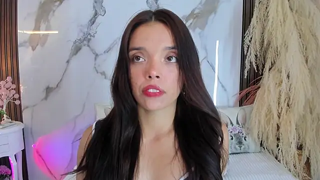 hannahill69 online show from October 3, 5:15 am