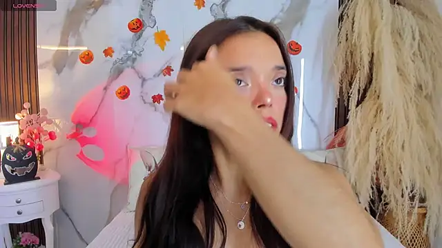 hannahill69 online show from October 22, 4:57 am