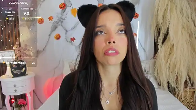 hannahill69 online show from October 28, 5:33 am