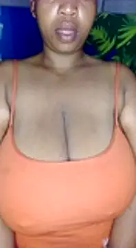 winterqueenx online show from January 10, 1:21 am