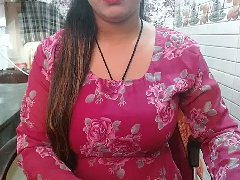 LovingPihu online show from November 22, 5:28 am