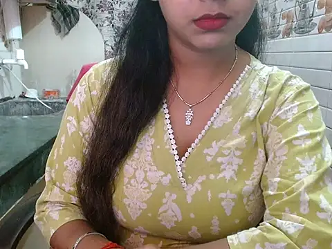 LovingPihu online show from April 3, 5:49 am