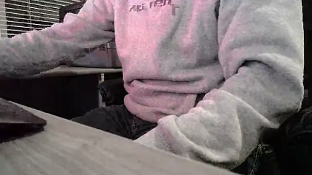 TrevorSteele online show from February 15, 6:21 am