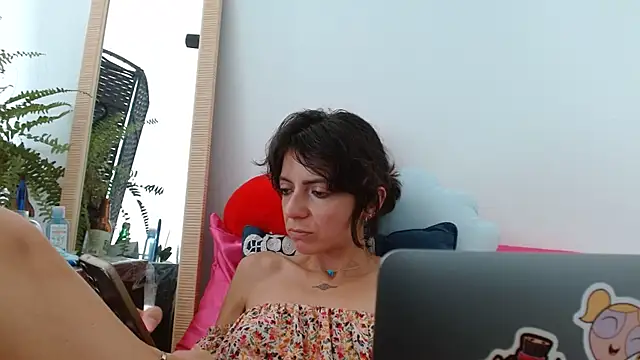 Snapshot of Labebe-rica chatting on June 19, 9:18 pm Labebe-rica online show from June 19, 9:18 pm