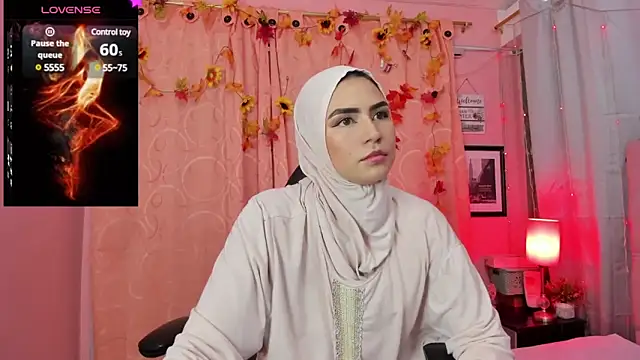 Snapshot of DarshaKhemu chatting on December 20, 8:23 pm DarshaKhemu online show from December 20, 8:23 pm