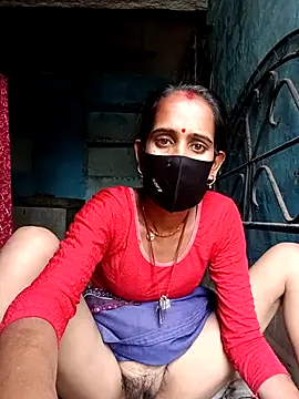 Snapshot of Mohni_Das chatting on May 8, 5:46 am Mohni Das online show from May 8, 5:46 am