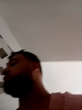 Snapshot of bby2279 chatting on February 9, 8:13 pm bby2279 online show from February 9, 8:13 pm