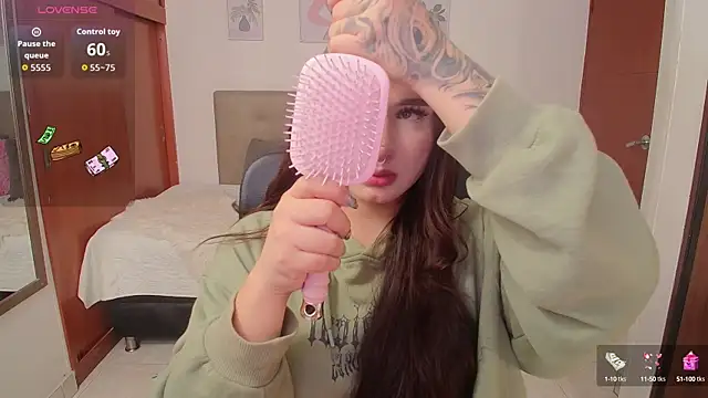 Miley Baker online show from October 8, 2:25 pm