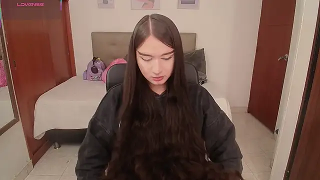 Miley Baker online show from February 18, 2:35 pm