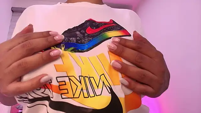 lay navas online show from February 14, 7:21 pm