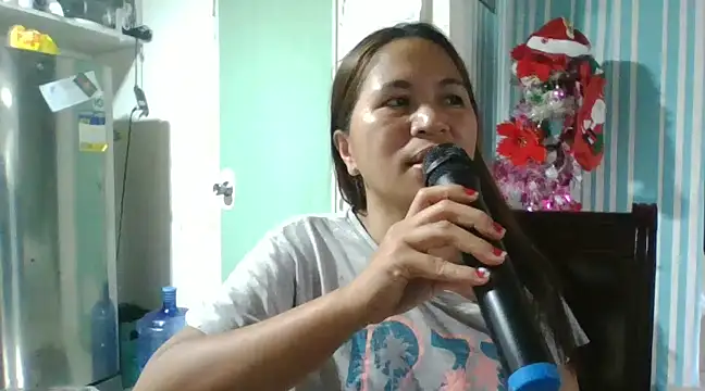 h0ney lips online show from December 28, 4:51 am