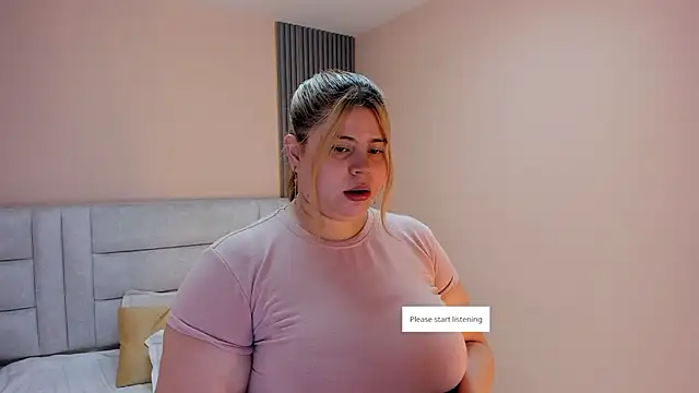 Snapshot of EYMI_TOMSOM chatting on October 7, 10:45 am EYMI TOMSOM online show from October 7, 10:45 am