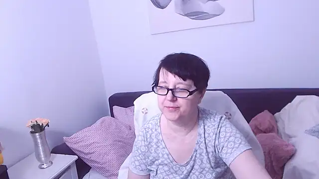 ChristaRose online show from April 10, 7:18 pm