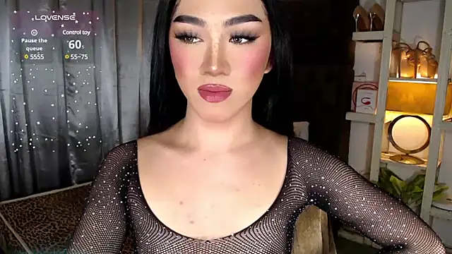 Local Hoelyx online show from December 4, 1:31 pm