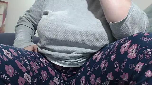 Snapshot of Miss_Lisss chatting on January 15, 4:57 am Miss Lisss online show from January 15, 4:57 am