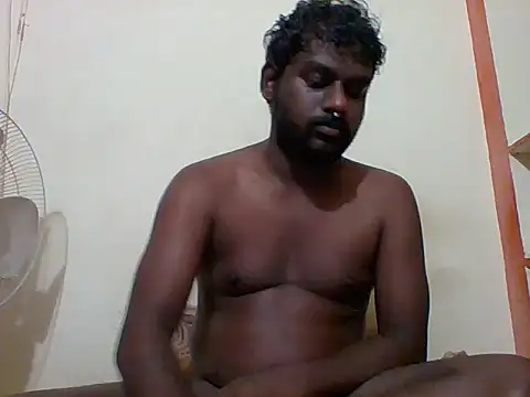 Snapshot of Slavebottombdsm09 chatting on January 14, 12:05 am Slavebottombdsm09 online show from January 14, 12:05 am