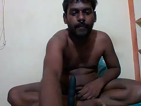 Snapshot of Slavebottombdsm09 chatting on February 11, 6:35 pm Slavebottombdsm09 online show from February 11, 6:35 pm