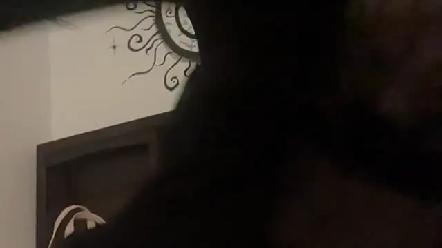 Snapshot of poppergirl69 chatting on September 12, 12:22 am poppergirl69 online show from September 12, 12:22 am