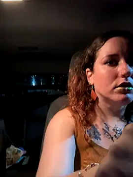 Snapshot of poppergirl69 chatting on October 4, 8:34 am poppergirl69 online show from October 4, 8:34 am