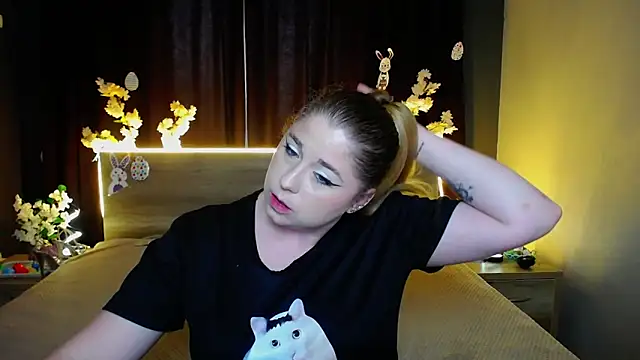 JessikaDaniel online show from April 8, 6:35 am