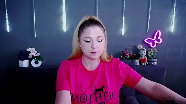 JessikaDaniel online show from April 14, 6:52 am