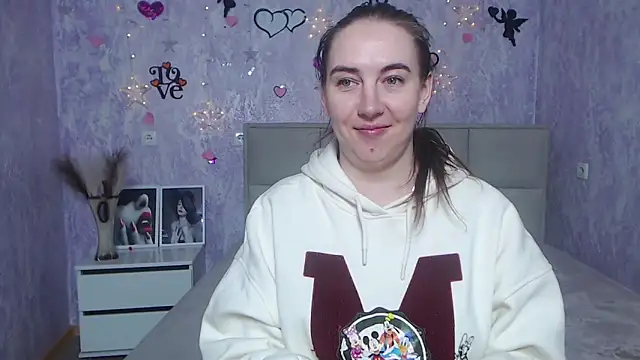 KaleyReed online show from February 9, 2:07 pm