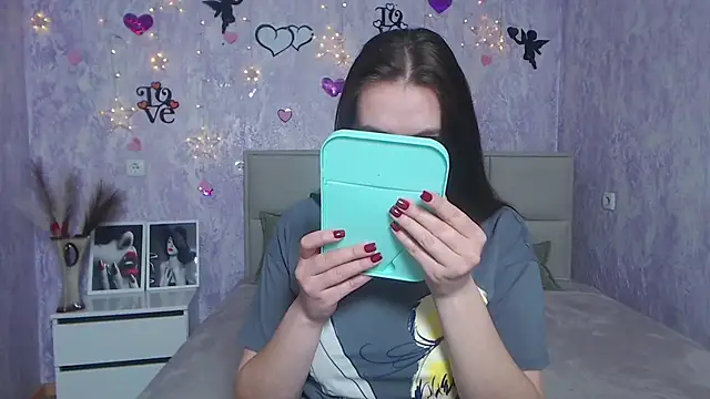 KaleyReed online show from March 11, 6:52 pm