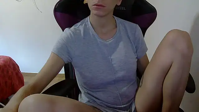 Vampirosa online show from October 19, 11:00 am