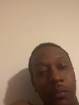 Snapshot of MrBon3z_90 chatting on November 16, 10:21 am MrBon3z 90 online show from November 16, 10:21 am