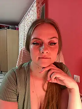 SophiaSweet  online show from March 7, 5:32 pm